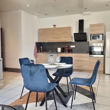 Appartement Elegant Et Confortable Cote Gare Ambérieu-en-Bugey Esterno foto